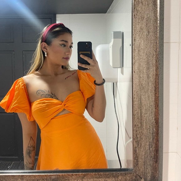 Runway Scout Charlie Dress - Picture 2 of 2